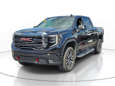 Used 2024 GMC Sierra 1500 AT4 w/ Technology Package AWD/4WD image 3