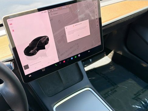 Used 2023 Tesla Model 3 Standard Range RWD image 27