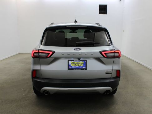 Used 2023 Ford Escape SE FWD image 4
