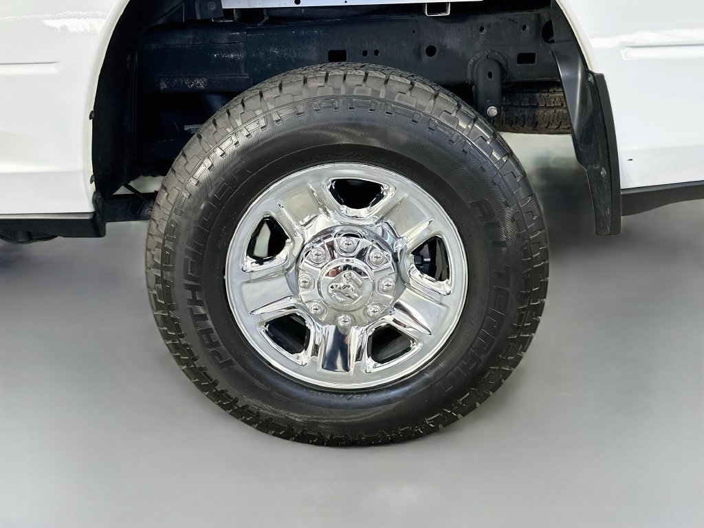 Used 2021 RAM 2500 Tradesman w/ Chrome Appearance Group AWD/4WD image 34