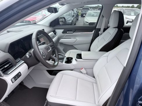Used 2026 GMC Terrain Denali AWD/4WD image 9
