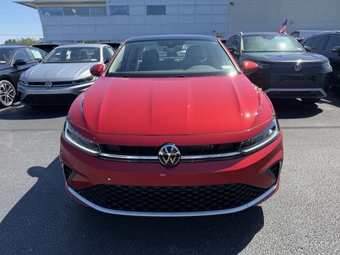 New 2026 Volkswagen Jetta SE FWD image 3
