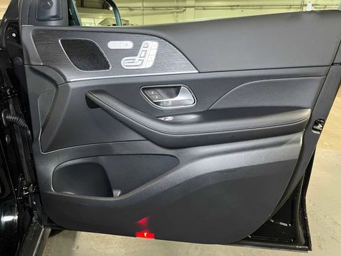 Used 2025 Mercedes-Benz GLE 350 4MATIC image 10