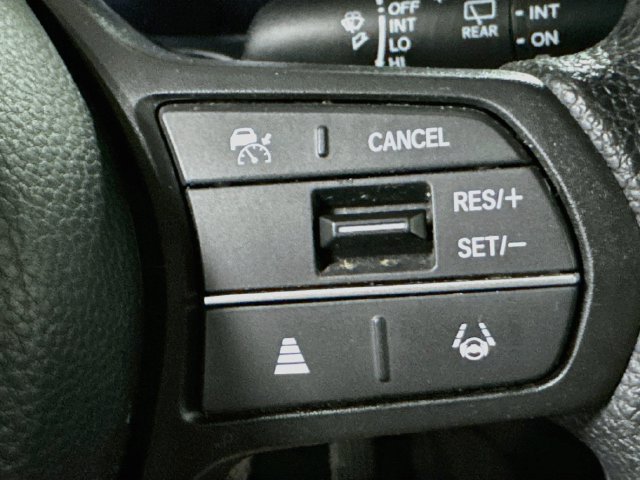 Used 2024 Honda HR-V LX image 17