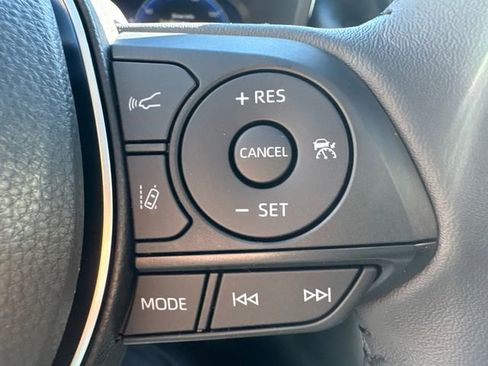 New 2025 Toyota RAV4 Limited image 30