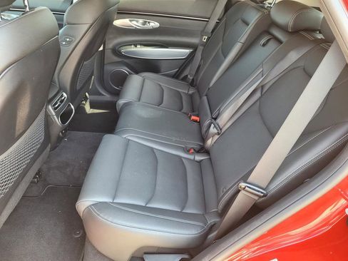 Used 2022 Genesis GV70 2.5T w/ Select Package image 13