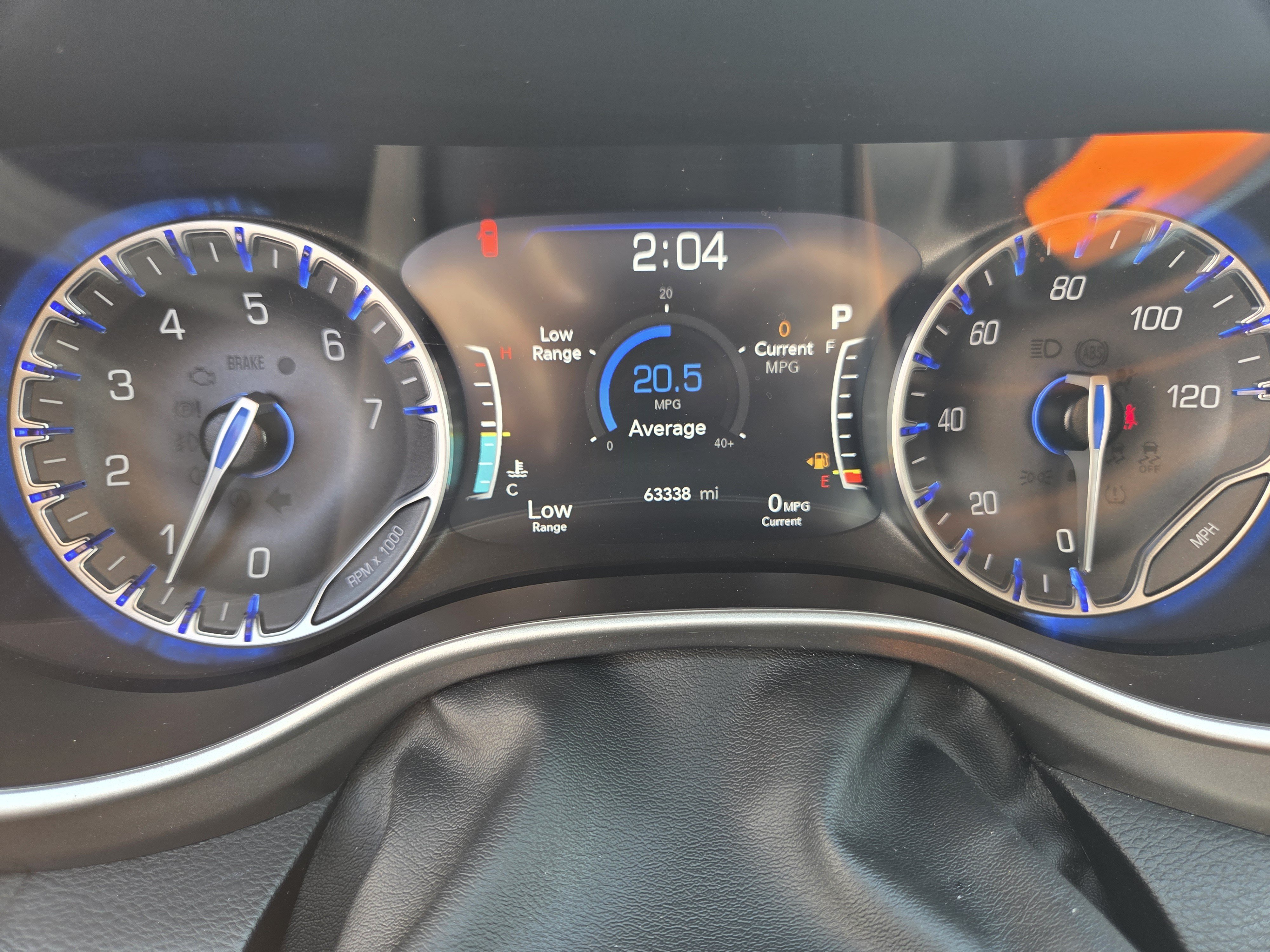 Used 2024 Chrysler Pacifica Touring-L FWD image 15