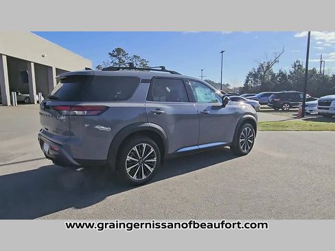 New 2026 Nissan Pathfinder Platinum image 34