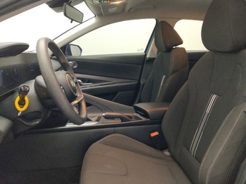 Used 2024 Hyundai Elantra SEL image 17