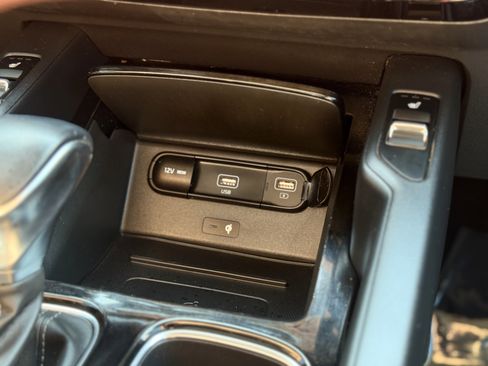 Used 2022 Kia Telluride S image 20