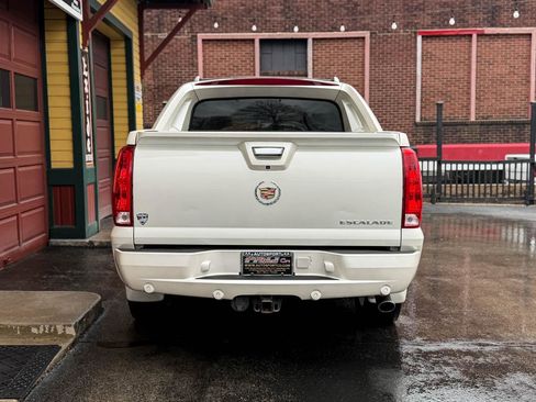 Used 2013 Cadillac Escalade EXT Luxury image 5