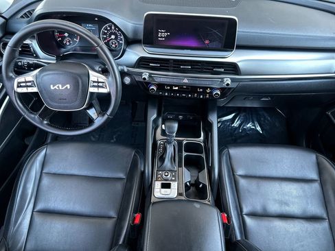 Used 2022 Kia Telluride LX AWD/4WD image 12
