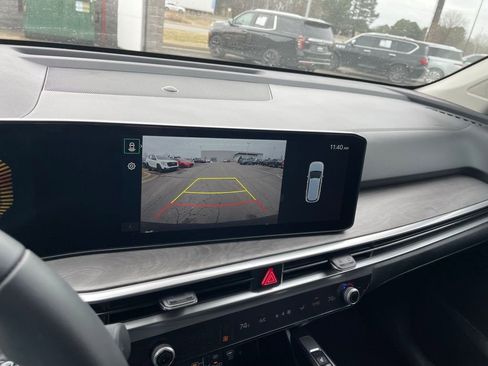 New 2025 Kia Sorento X-Line EX image 17
