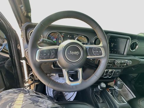 Used 2023 Jeep Wrangler Unlimited Sahara AWD/4WD image 12