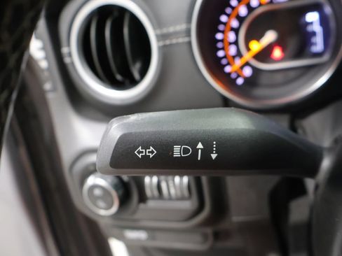 Used 2020 Jeep Gladiator Overland AWD/4WD image 33