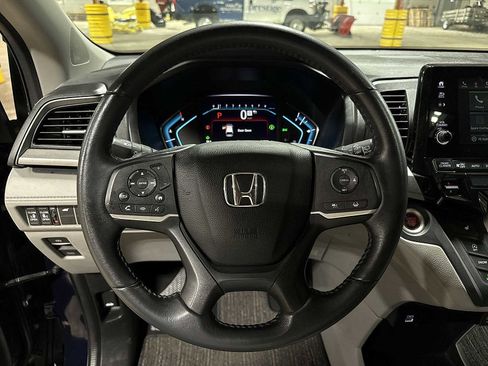 Used 2023 Honda Odyssey EX-L image 19