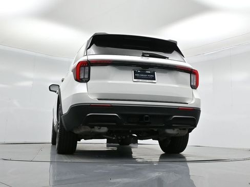Certified 2025 Ford Explorer ST-Line w/ Premium Package image 53