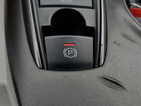 Used 2024 Toyota Camry SE image 28