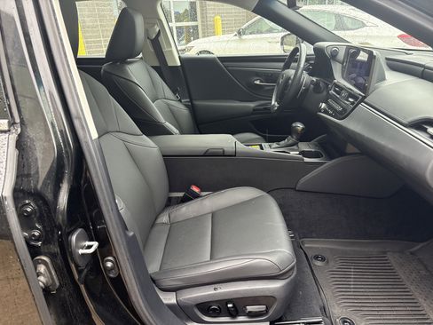 Certified 2025 Lexus ES 350 w/ Premium Package FWD image 33