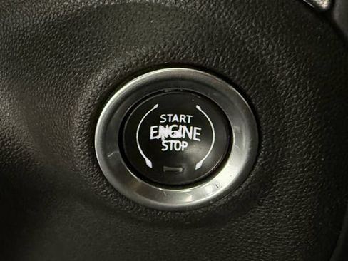 Used 2020 GMC Sierra 1500 Elevation w/ Elevation Value Package AWD/4WD image 16