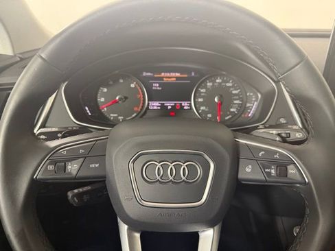 Used 2023 Audi Q5 2.0T Premium w/ Convenience Package image 12