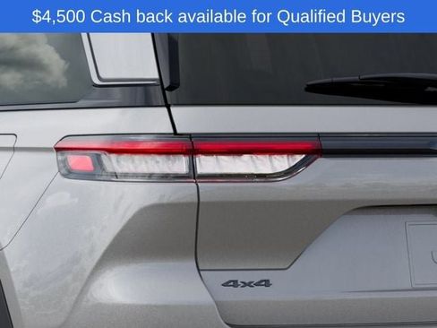 New 2026 Jeep Grand Cherokee 4WD image 11