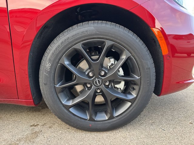 New 2026 Chrysler Pacifica Select w/ S Appearance Package FWD image 9