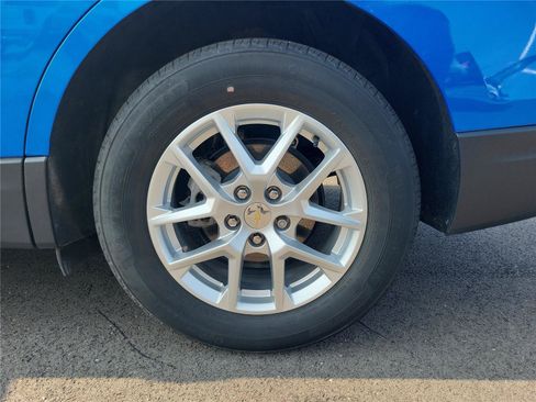 Used 2024 Chevrolet Equinox LT FWD image 6