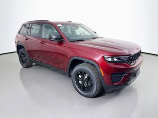 New 2025 Jeep Grand Cherokee Altitude video 1