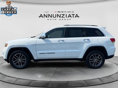 Used 2018 Jeep Grand Cherokee Limited AWD/4WD image 2
