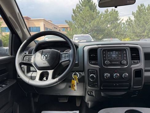 Used 2018 RAM 1500 Express w/ Express Value Package AWD/4WD image 22