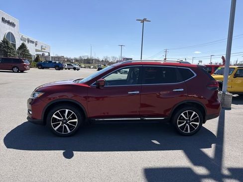 Used 2019 Nissan Rogue SL w/ Premium Package AWD/4WD image 10