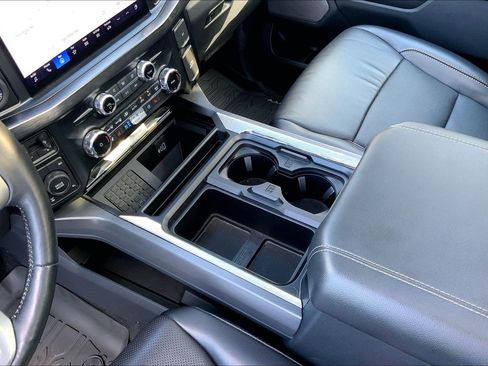 Used 2024 Ford F350 Lariat w/ Lariat Ultimate Package AWD/4WD image 19