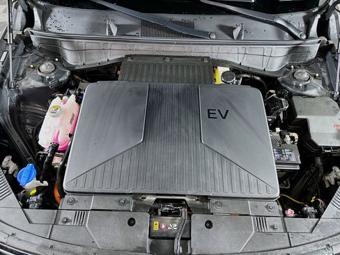 Used 2024 Hyundai Kona SEL FWD image 32