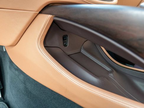 Used 2021 Aston Martin DBX image 30