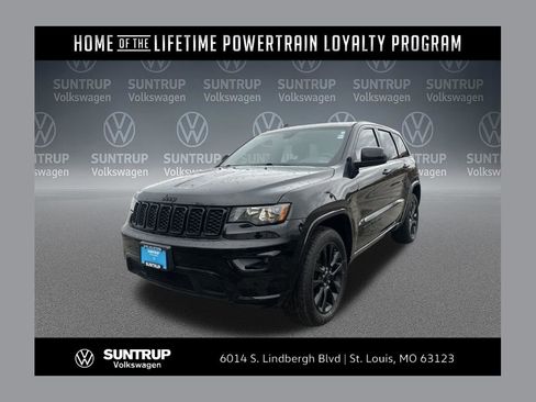 Used 2020 Jeep Grand Cherokee Altitude image 1