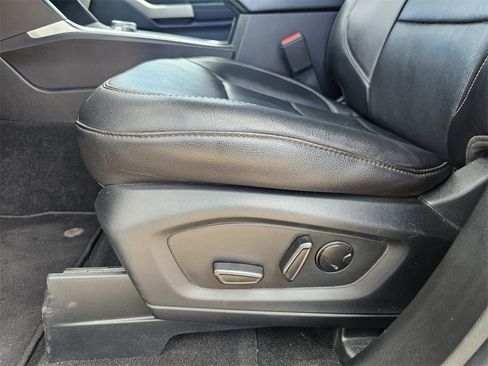 Used 2023 Ford Explorer Limited w/ Equipment Group 301A image 13