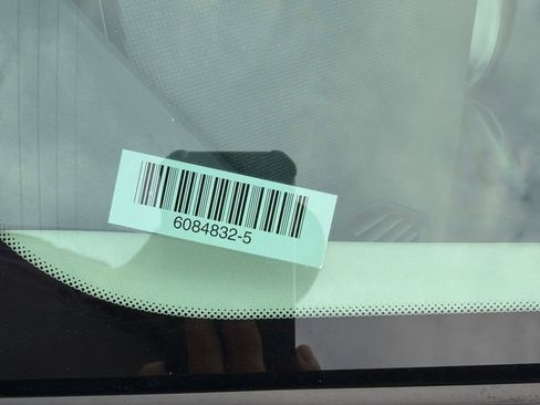Used 2025 Kia Niro LX FWD image 6