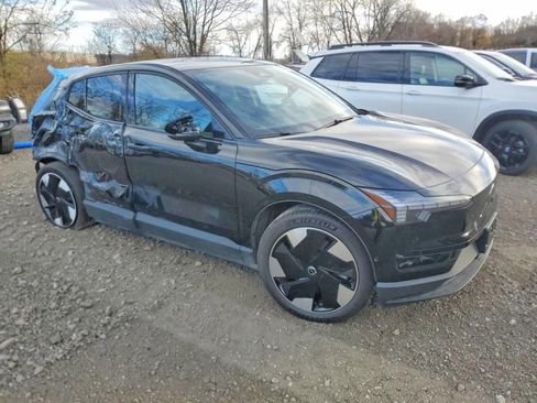 Used 2025 Volvo EX30 Ultra image 1