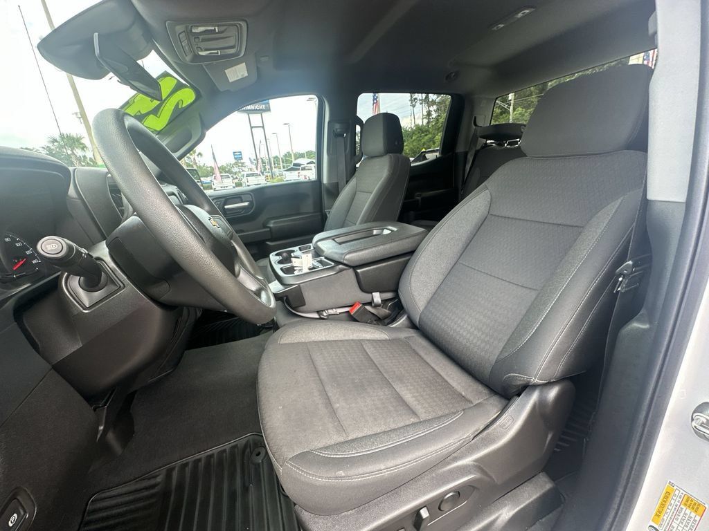 Used 2024 Chevrolet Silverado 1500 Custom AWD/4WD image 18