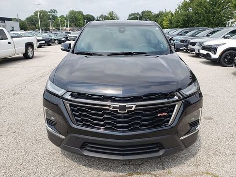 Used 2023 Chevrolet Traverse RS w/ LPO, Floor Liner Package AWD/4WD image 9