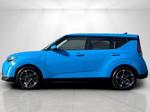 Used 2023 Kia Soul EX FWD image 6
