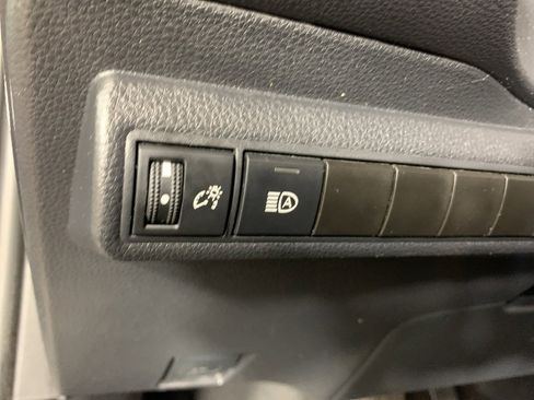 Used 2023 Toyota Corolla LE image 17