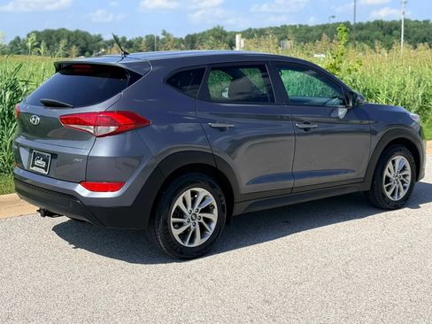 Used 2018 Hyundai Tucson SE AWD/4WD image 30