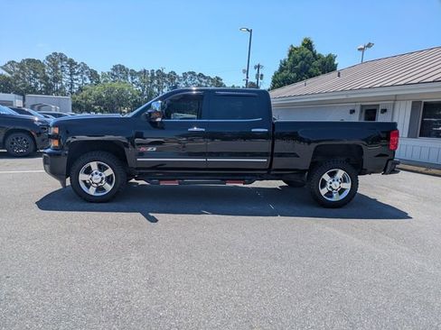 Used 2016 Chevrolet Silverado 2500 LTZ w/ Duramax Plus Package AWD/4WD image 8