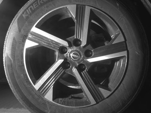 Used 2025 Nissan Sentra SV image 13