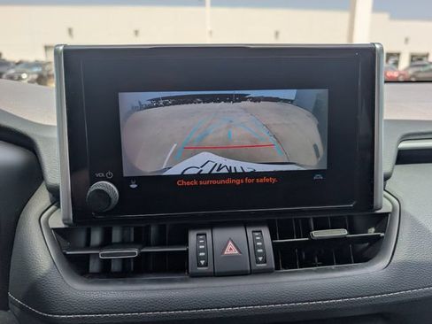 Used 2023 Toyota RAV4 XLE Premium FWD image 16