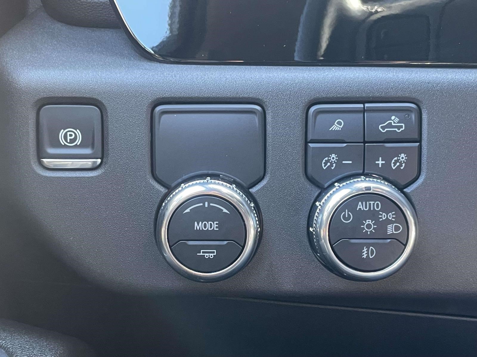 Used 2025 GMC Sierra 1500 SLT RWD image 18