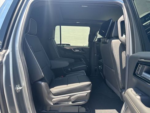 New 2026 GMC Yukon XL Elevation w/ Elevation Premium Package AWD/4WD image 27
