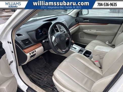 Used 2013 Subaru Outback 2.5i Limited w/ Moonroof Pkg image 11